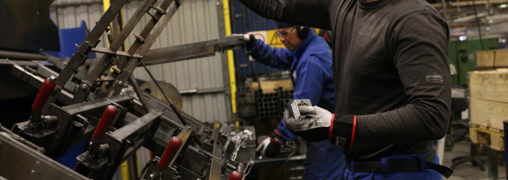 Occupational safety at K.Hartwall shown by the example of a robot welding plant