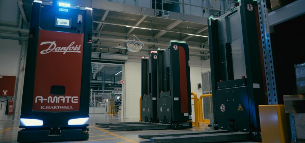 Danfoss uses four AGV A-MATE FreeLift to transport pallets from buffer lanes to assembly cells